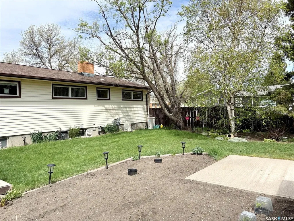 71 Dalebrooke Drive Yorkton SK S3N 2N6