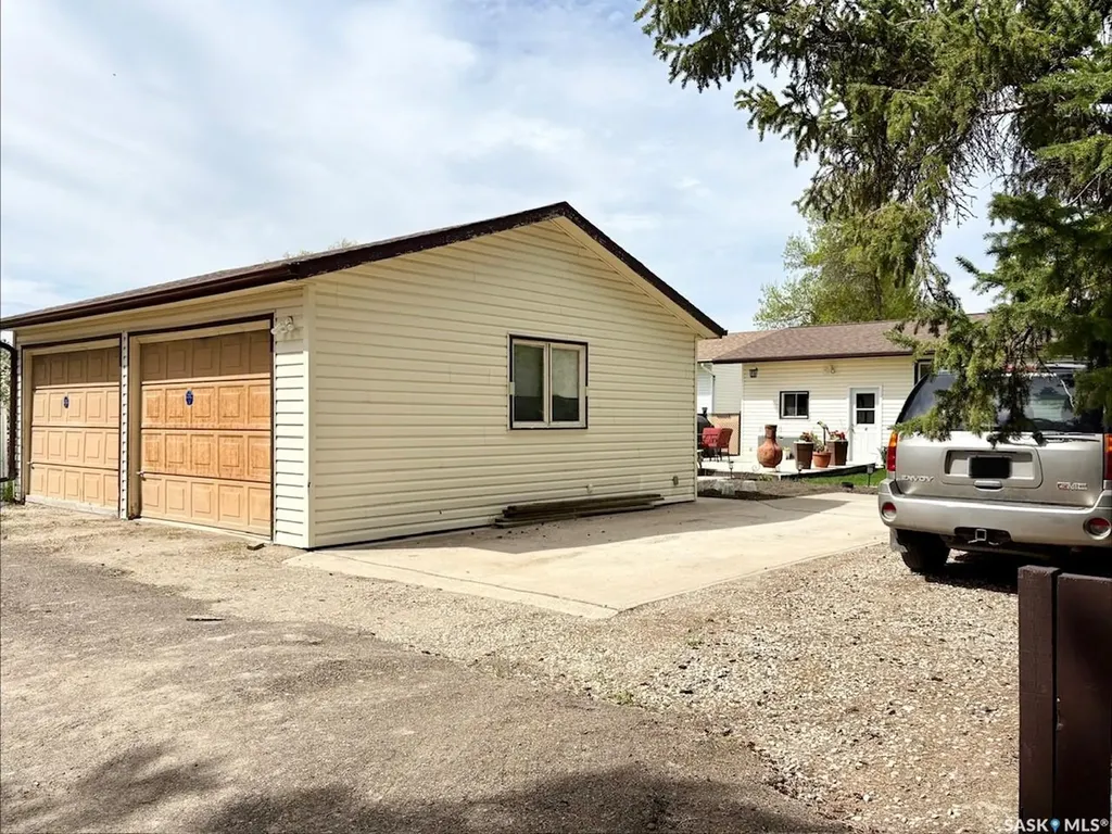 71 Dalebrooke Drive Yorkton SK S3N 2N6