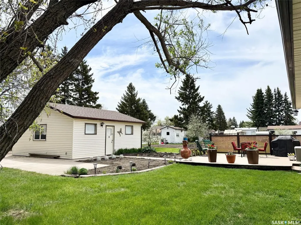 71 Dalebrooke Drive Yorkton SK S3N 2N6