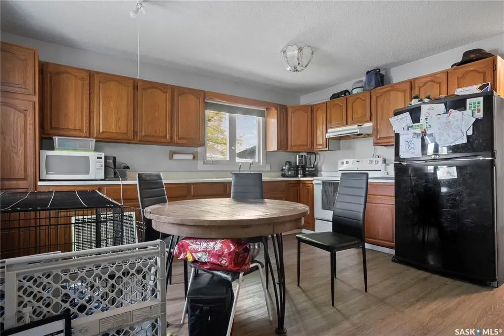 18 Hyland Crescent Regina SK S4R 7P3