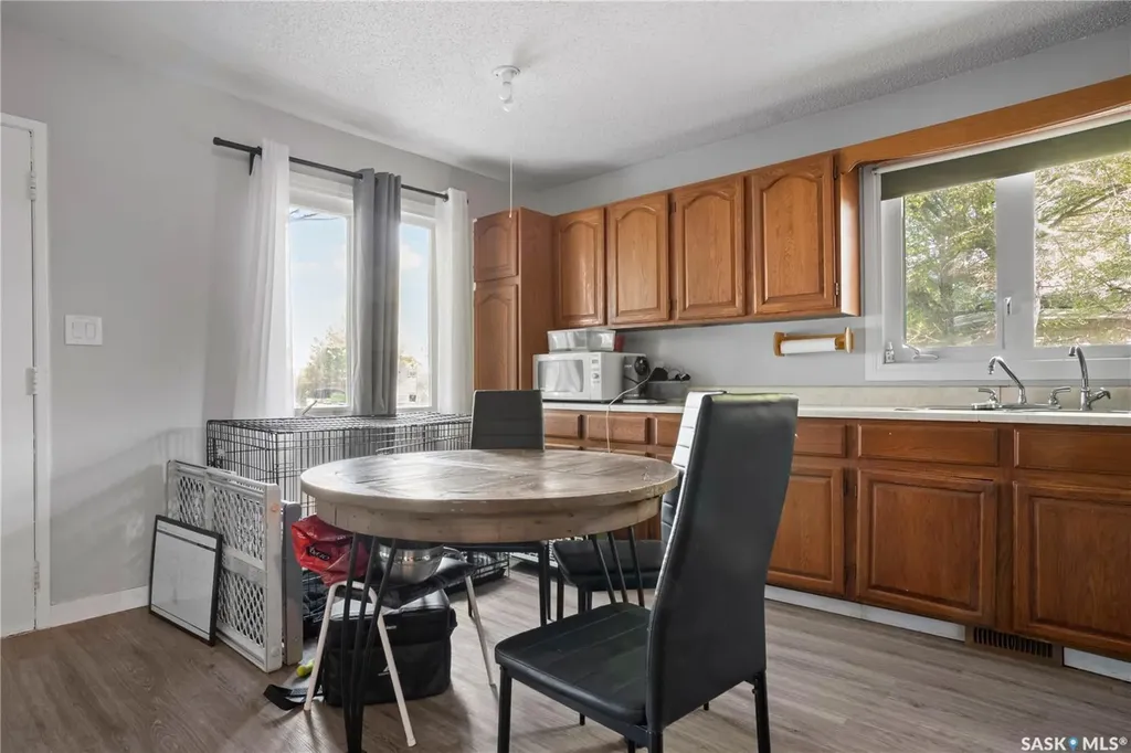 18 Hyland Crescent Regina SK S4R 7P3