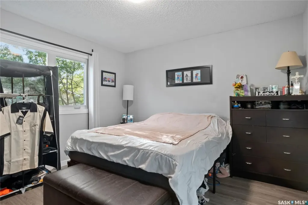 18 Hyland Crescent Regina SK S4R 7P3