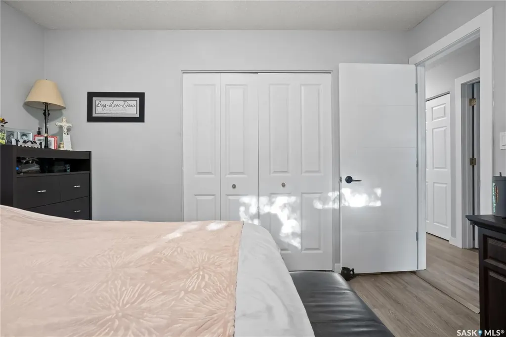 18 Hyland Crescent Regina SK S4R 7P3