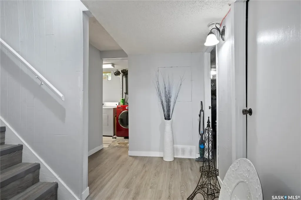 18 Hyland Crescent Regina SK S4R 7P3