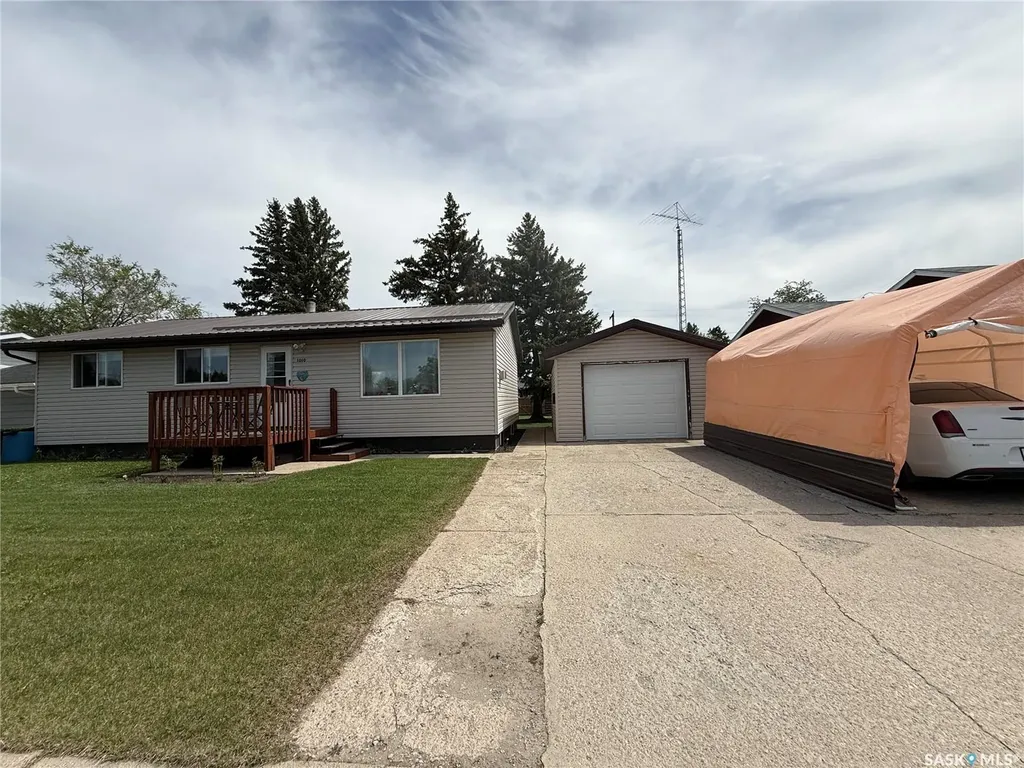1010 11th Street Humboldt SK S0K 2A0