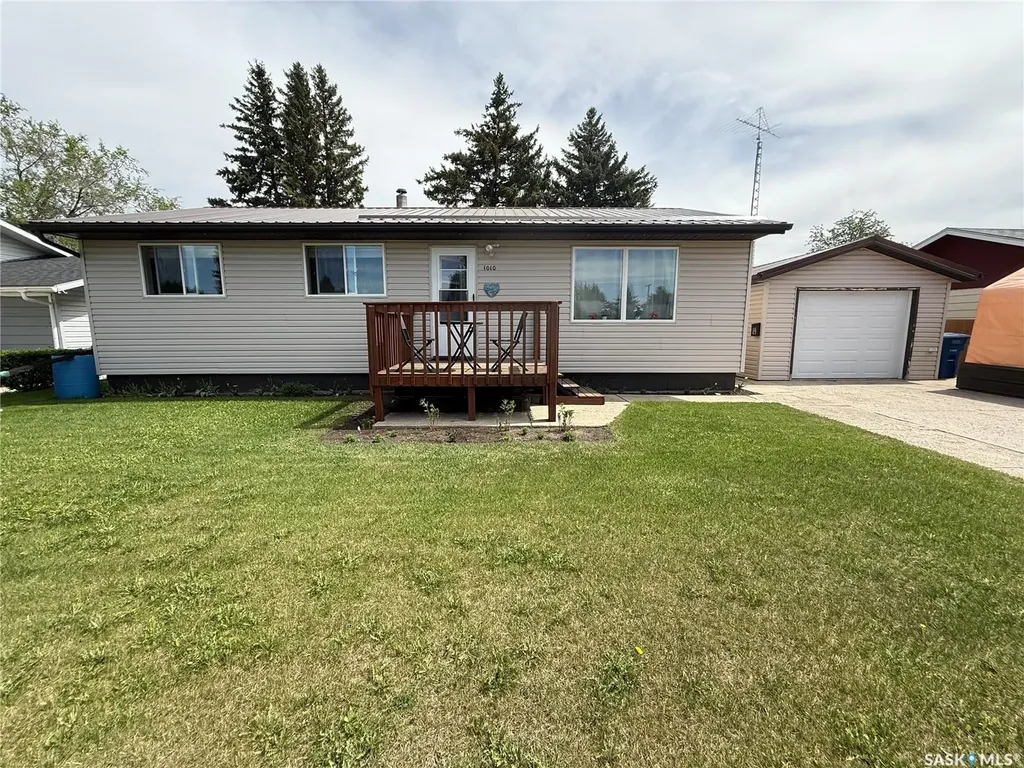 1010 11th Street Humboldt SK S0K 2A0