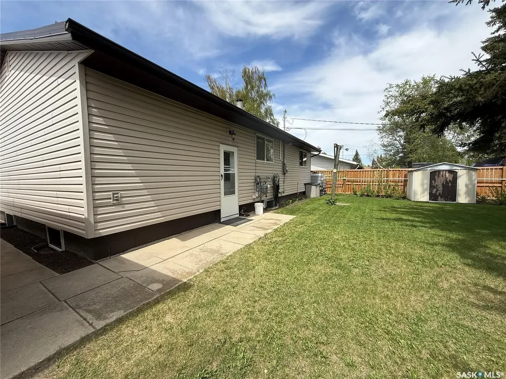1010 11th Street Humboldt SK S0K 2A0