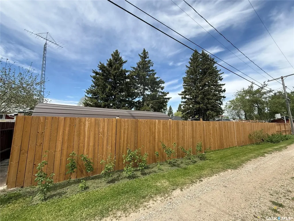 1010 11th Street Humboldt SK S0K 2A0