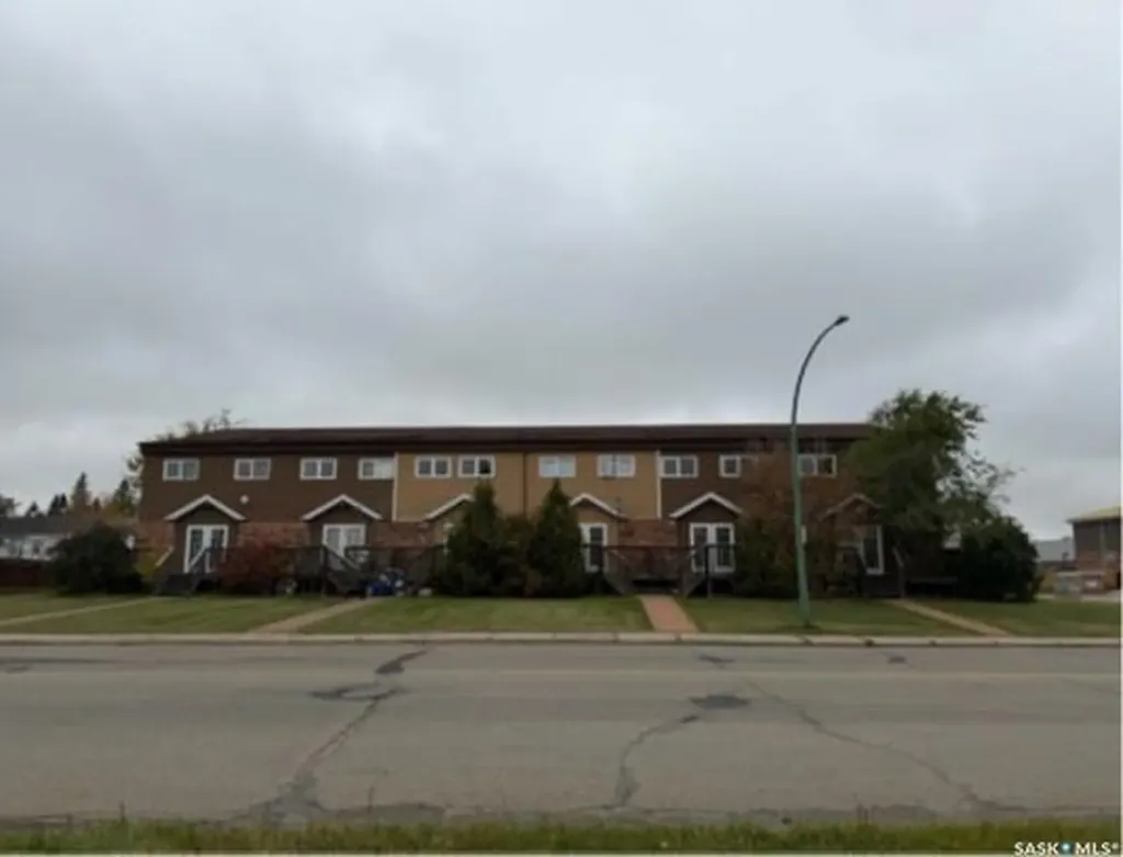 7-8-14-15 Allan Bay Yorkton SK S3N 3H1