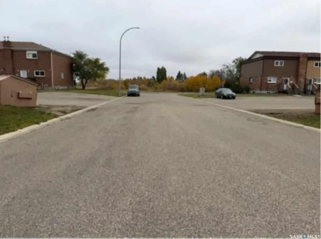 7-8-14-15 Allan Bay Yorkton SK S3N 3H1