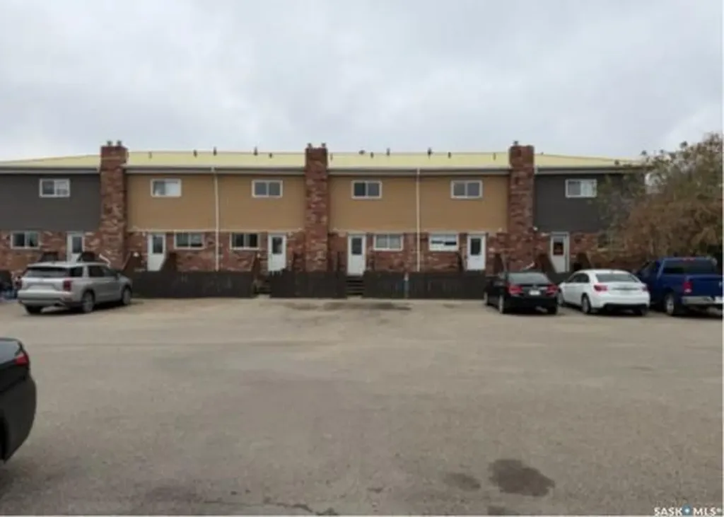 7-8-14-15 Allan Bay Yorkton SK S3N 3H1