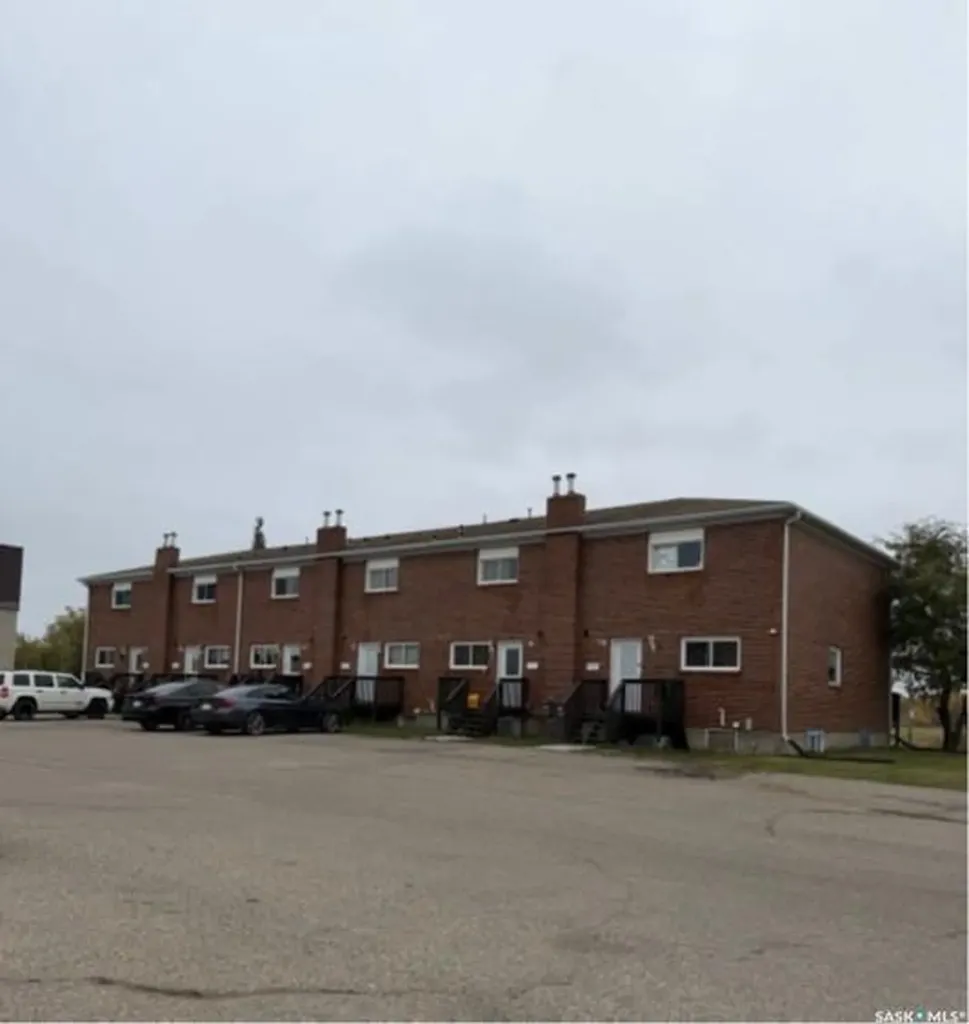 7-8-14-15 Allan Bay Yorkton SK S3N 3H1