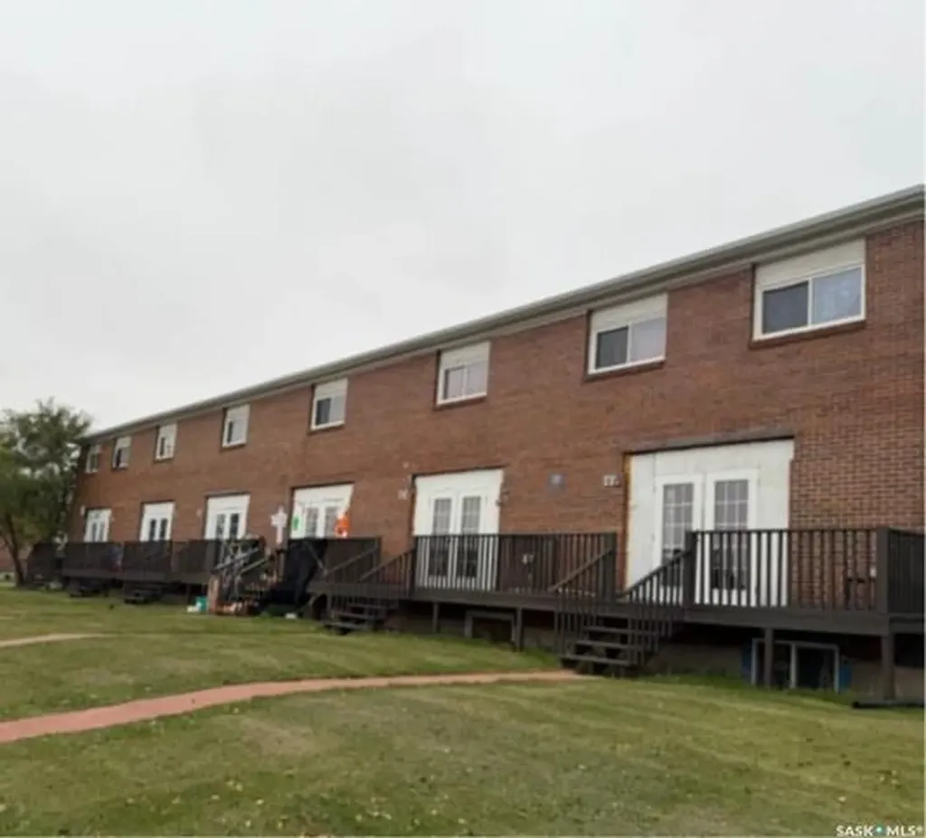 7-8-14-15 Allan Bay Yorkton SK S3N 3H1