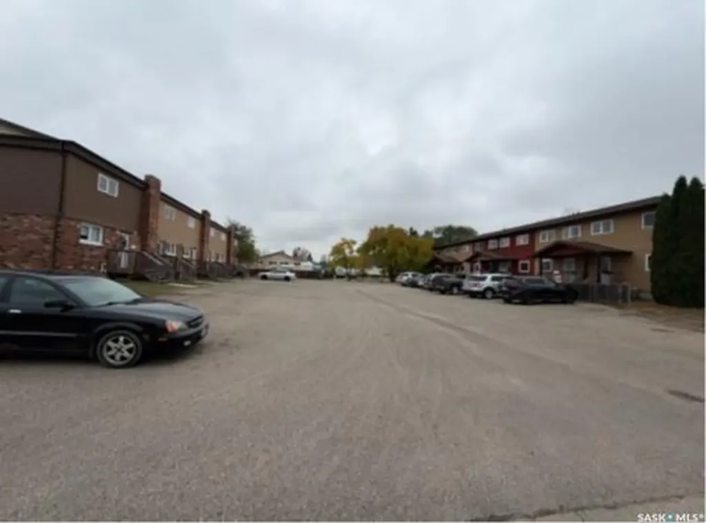 7-8-14-15 Allan Bay Yorkton SK S3N 3H1