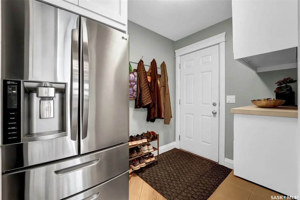 303 Brookmore Crescent Saskatoon SK S7V 0B1