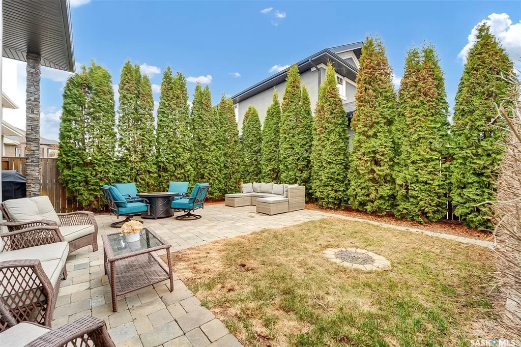 303 Brookmore Crescent Saskatoon SK S7V 0B1