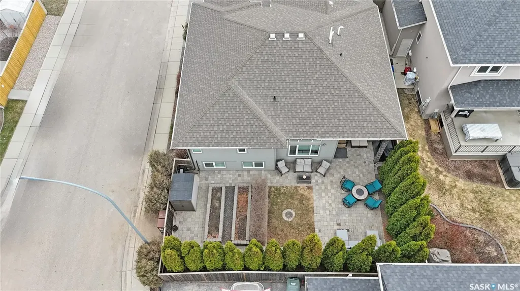 303 Brookmore Crescent Saskatoon SK S7V 0B1