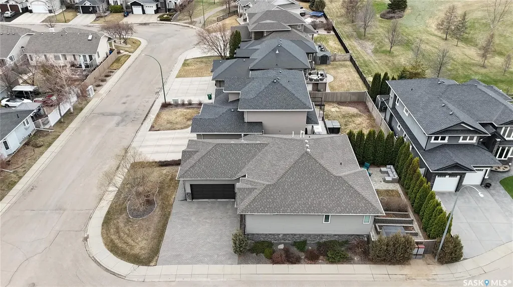 303 Brookmore Crescent Saskatoon SK S7V 0B1