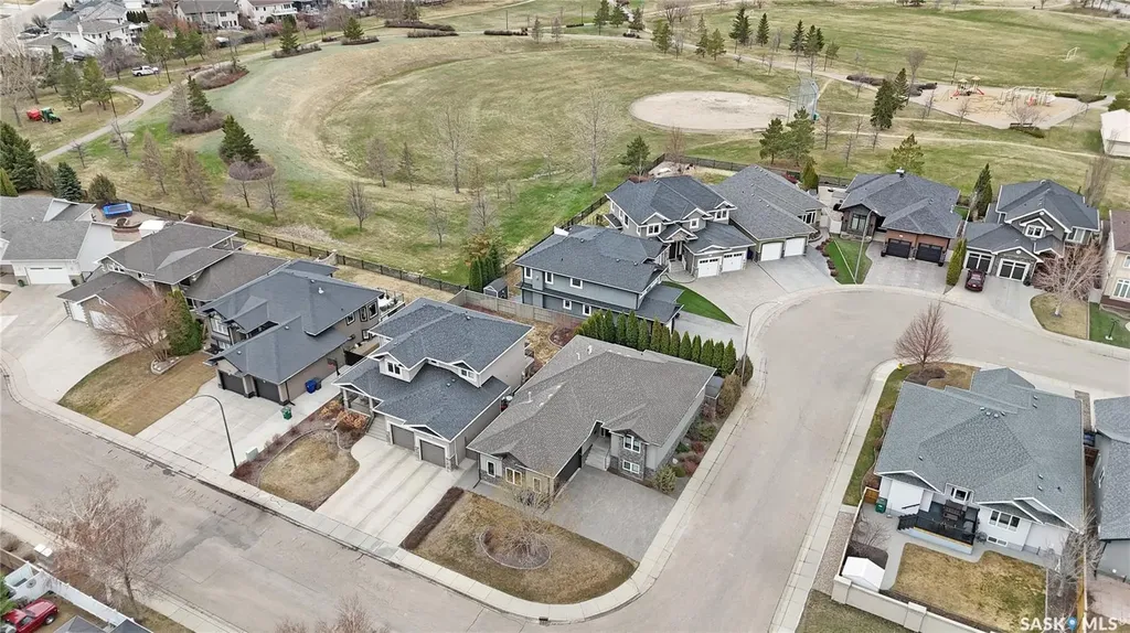 303 Brookmore Crescent Saskatoon SK S7V 0B1