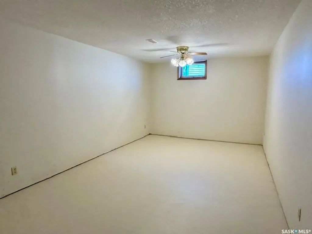 208 2nd Street NE Watson SK S0K 4V0