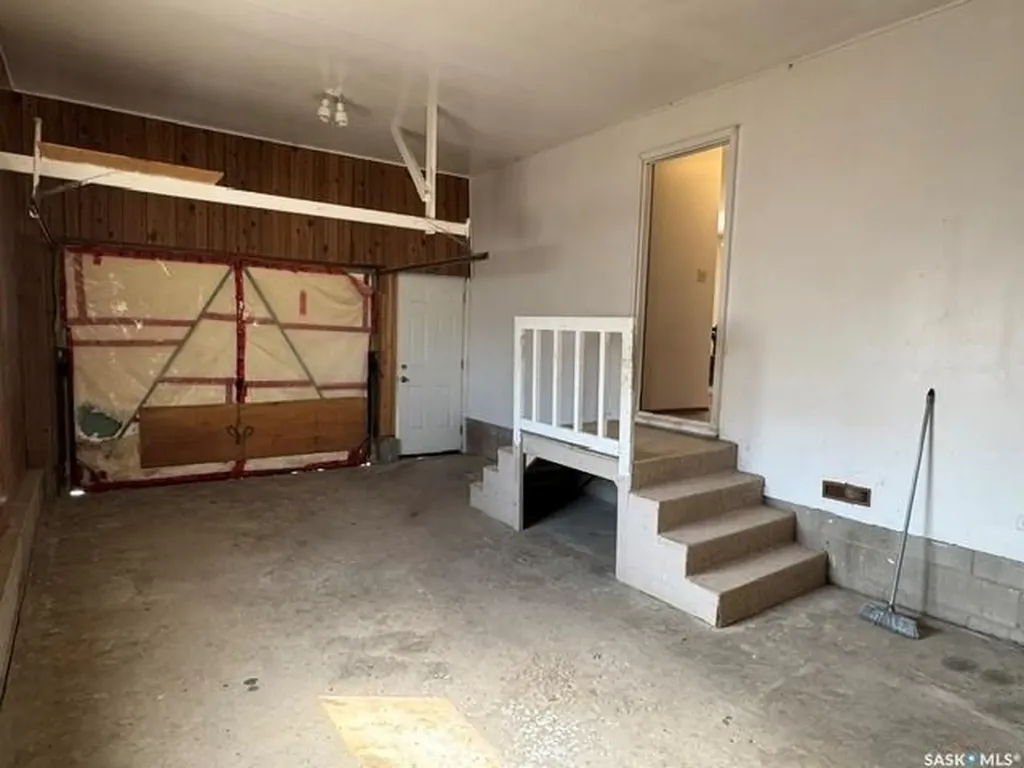 208 2nd Street NE Watson SK S0K 4V0
