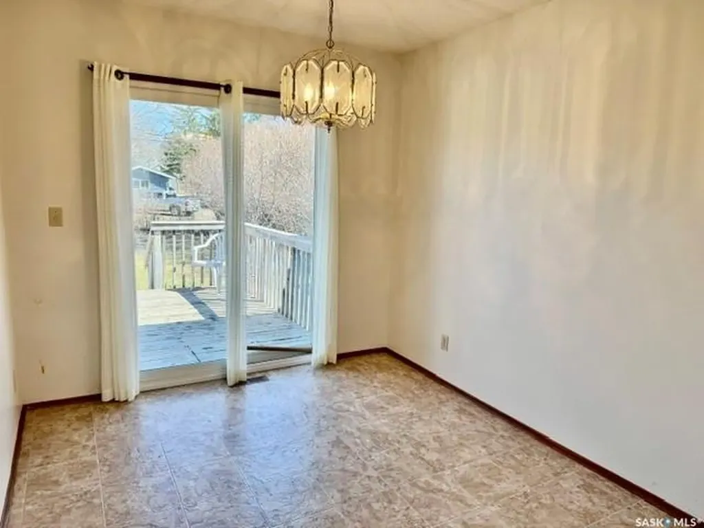 208 2nd Street NE Watson SK S0K 4V0