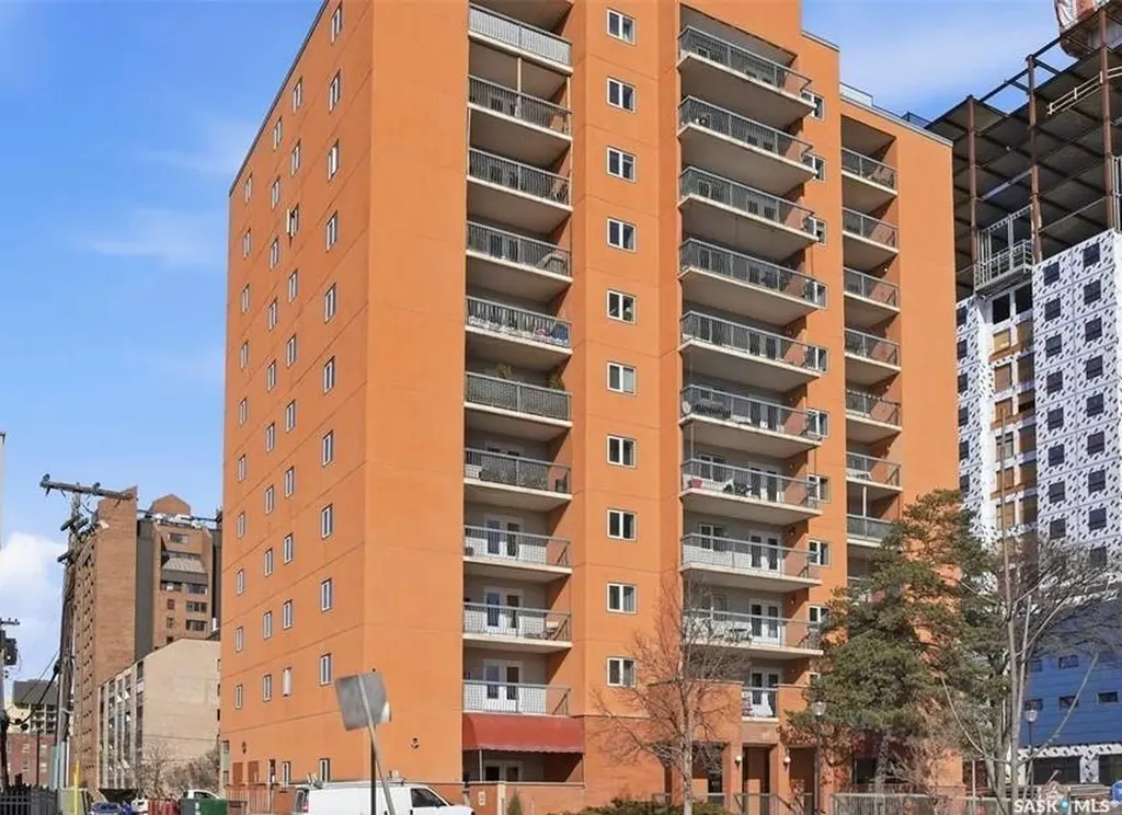 405 5th Avenue N Saskatoon SK S7K 6Z3