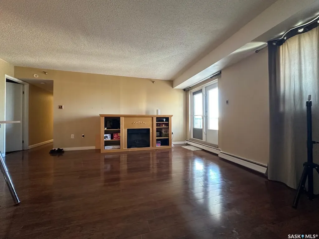 405 5th Avenue N Saskatoon SK S7K 6Z3