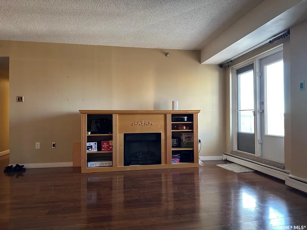 405 5th Avenue N Saskatoon SK S7K 6Z3