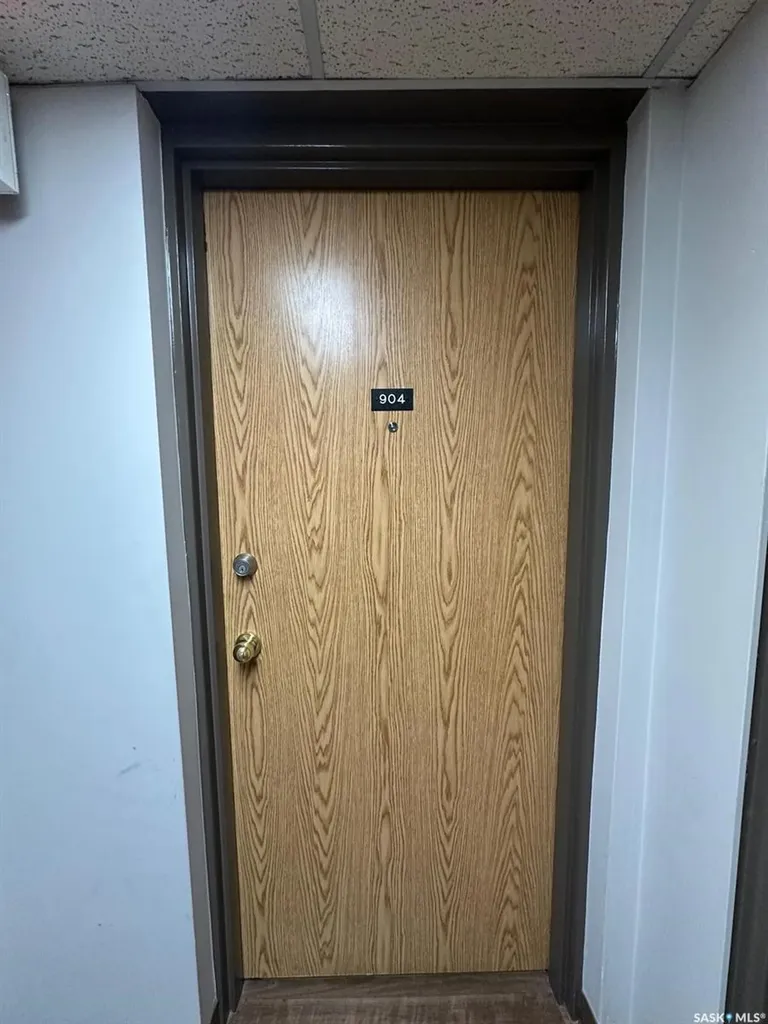 405 5th Avenue N Saskatoon SK S7K 6Z3