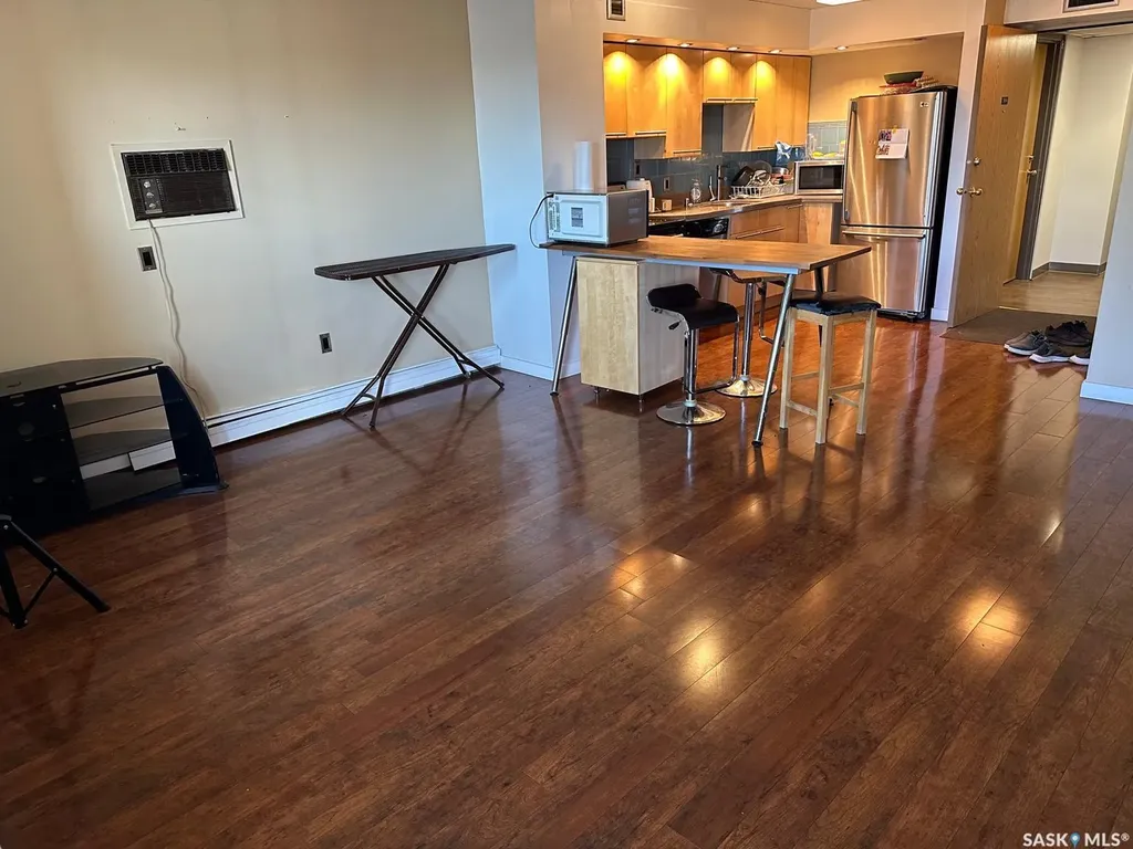 405 5th Avenue N Saskatoon SK S7K 6Z3