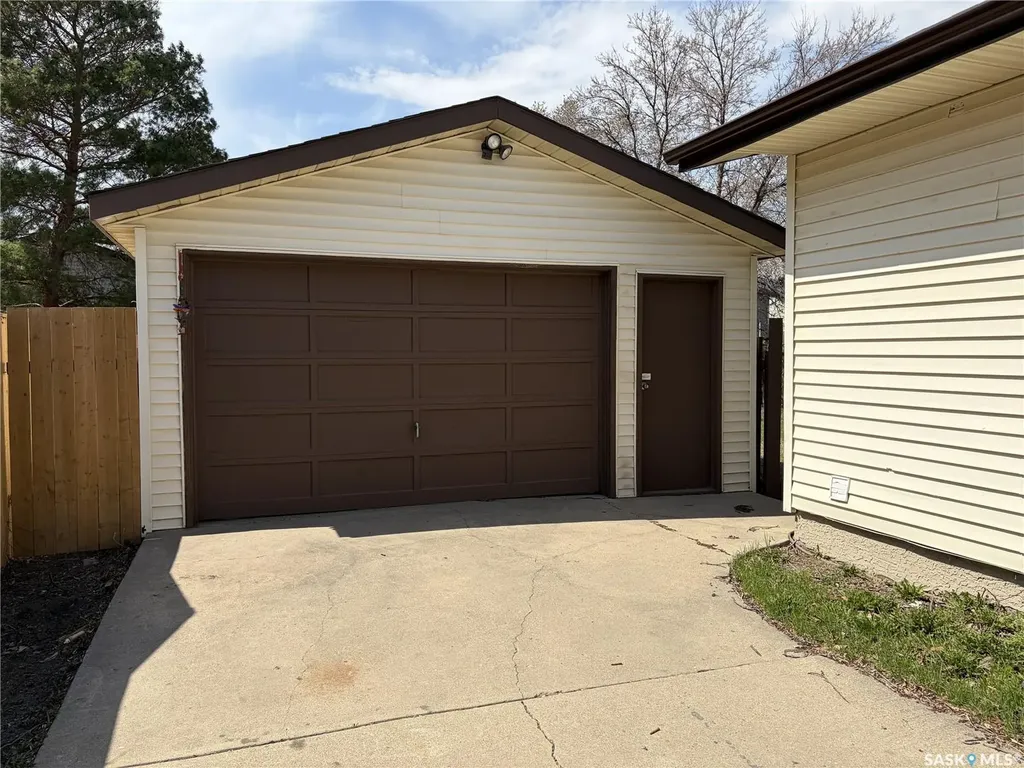 111 Stechishin Crescent Saskatoon SK S7K 5P5