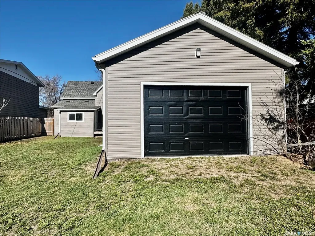 21 James Avenue Yorkton SK S3N 2C1