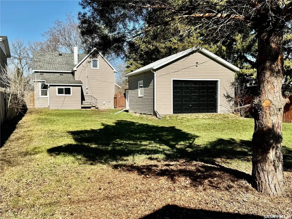21 James Avenue Yorkton SK S3N 2C1