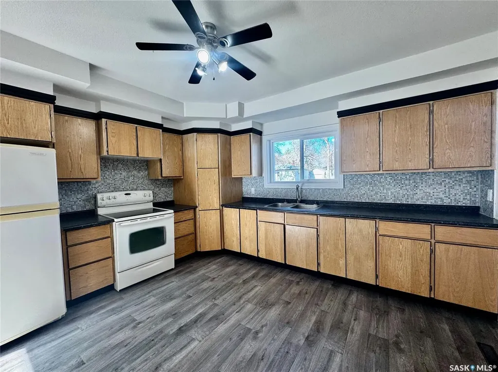 21 James Avenue Yorkton SK S3N 2C1