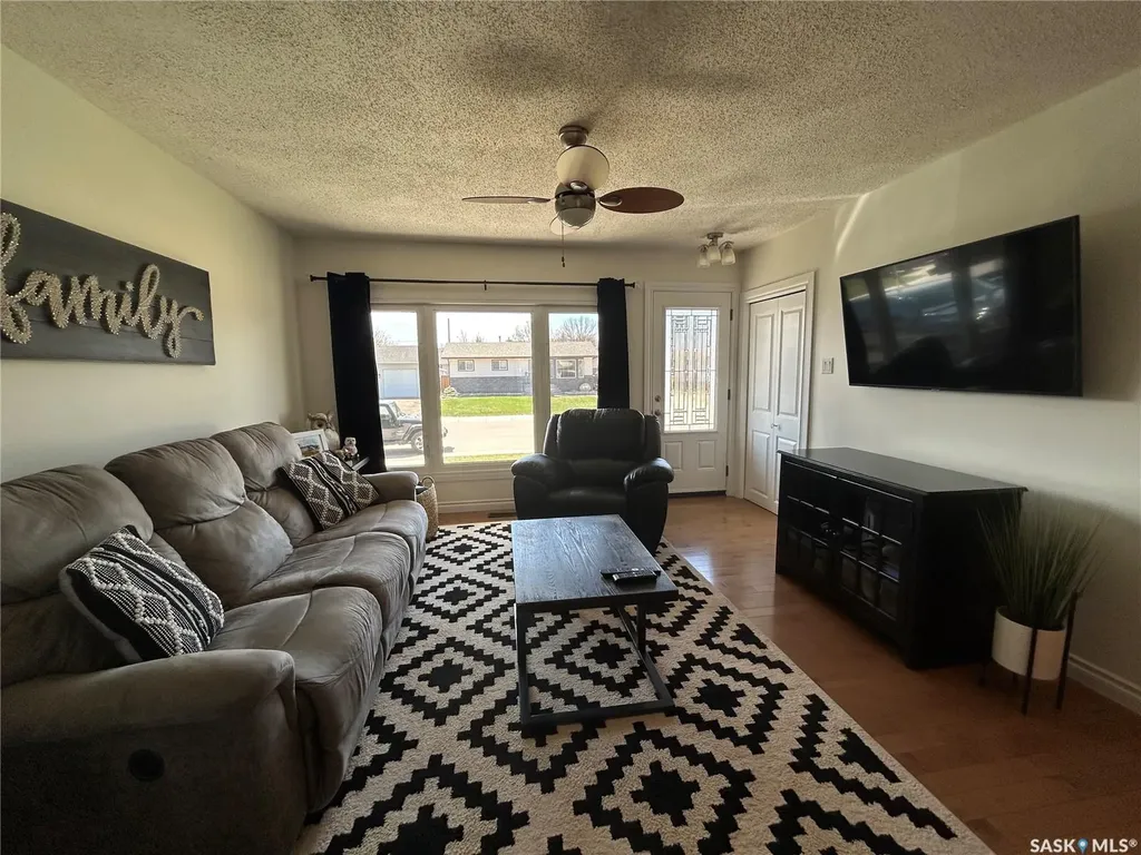 1613 Dieppe Crescent Estevan SK S4A 1W8