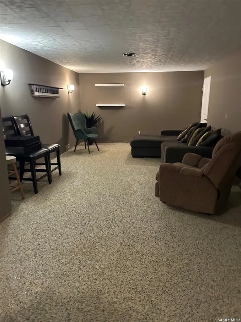 1613 Dieppe Crescent Estevan SK S4A 1W8