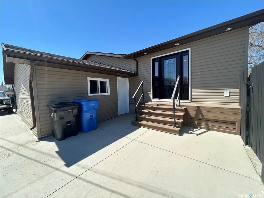 1613 Dieppe Crescent Estevan SK S4A 1W8