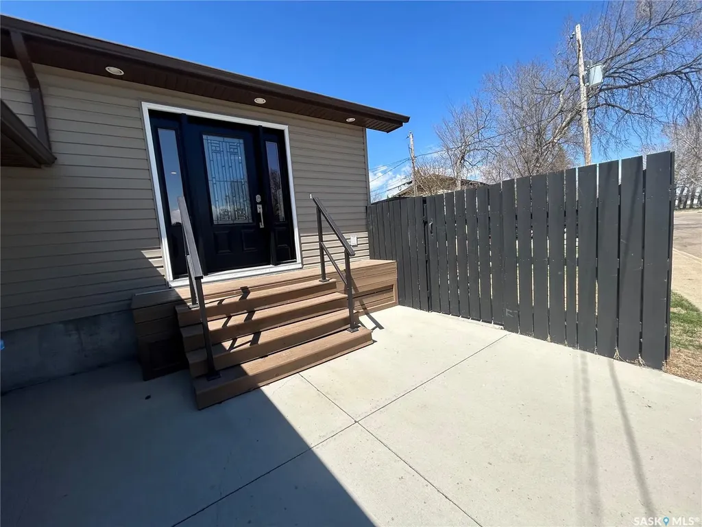 1613 Dieppe Crescent Estevan SK S4A 1W8