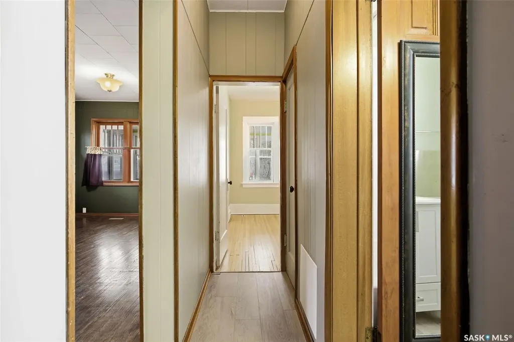 1929 Toronto Street Regina SK S4P 1M9