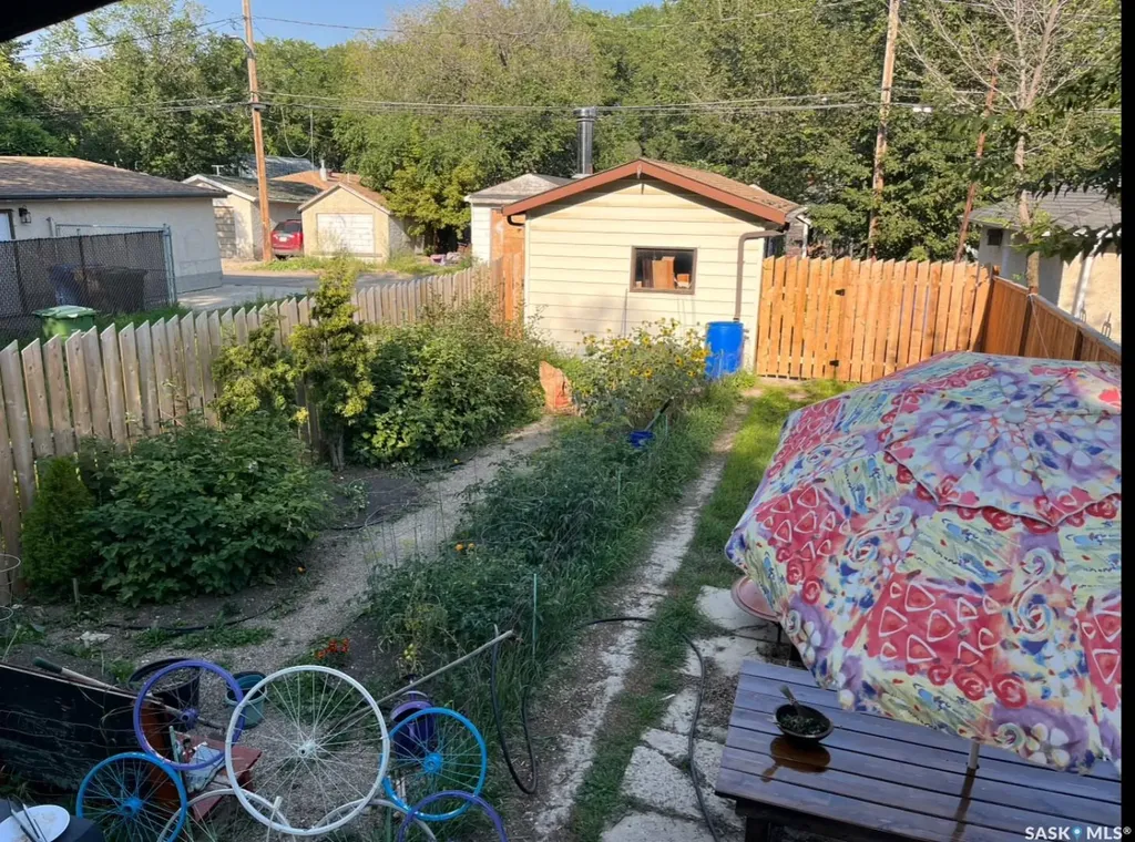 1929 Toronto Street Regina SK S4P 1M9