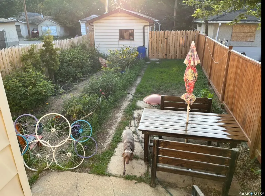 1929 Toronto Street Regina SK S4P 1M9