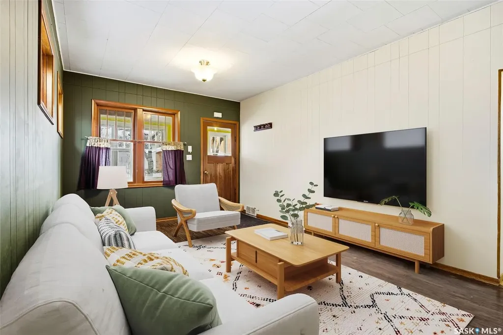 1929 Toronto Street Regina SK S4P 1M9