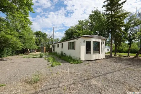 104 Nicoll Avenue Regina Beach SK S0G 4C0