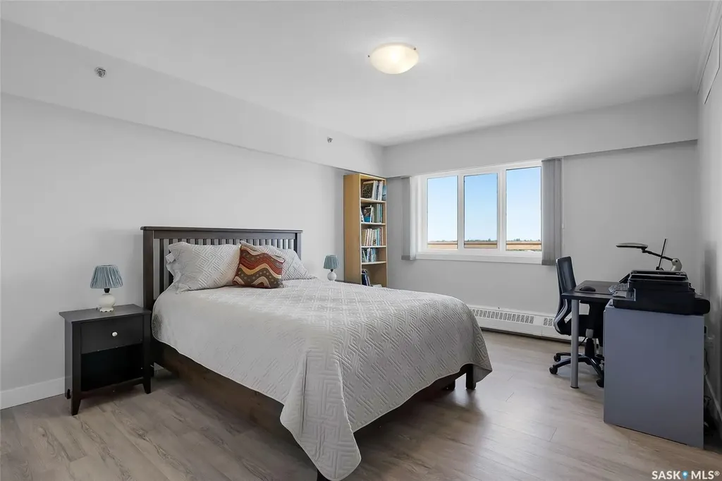537 4th Avenue N Saskatoon SK S7K 2M6