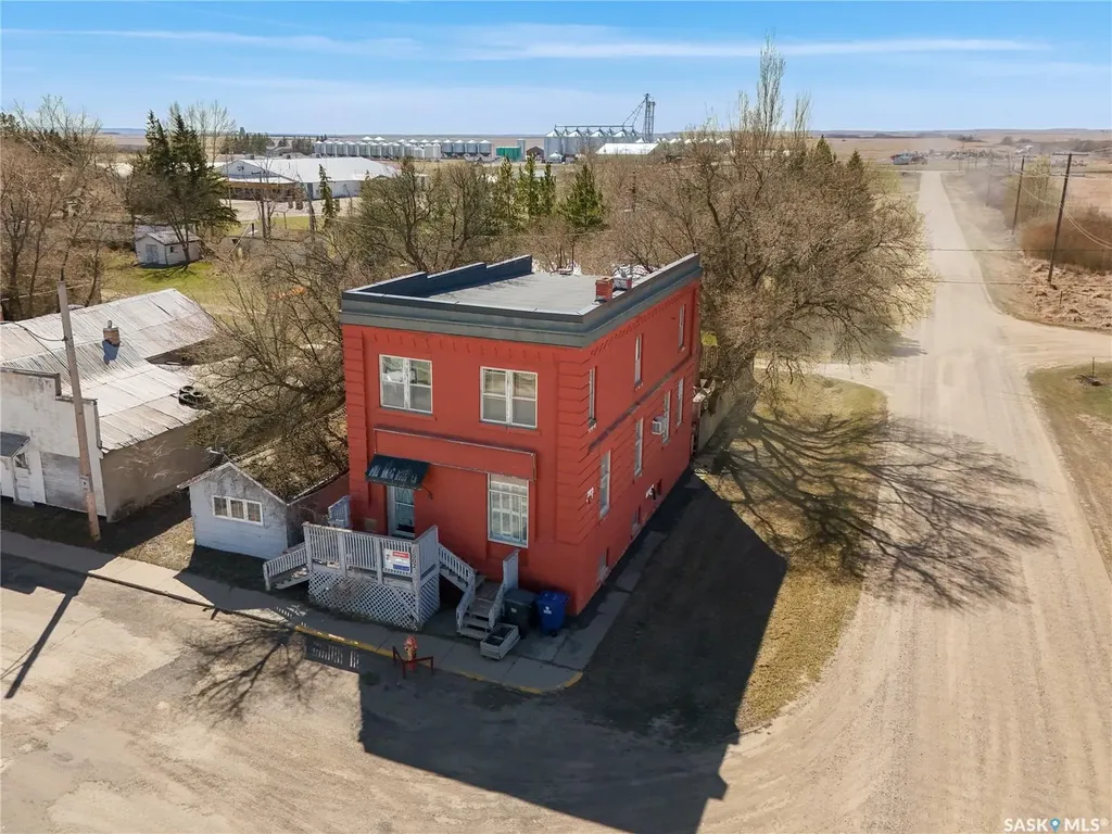 1002 9th Street Perdue SK S0K 3C0