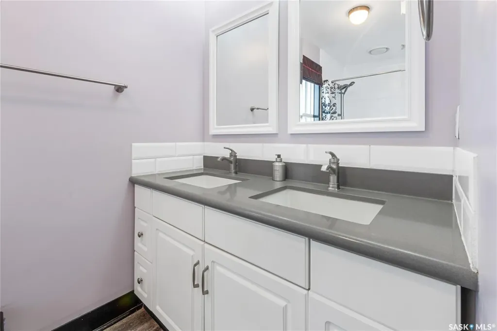 1002 9th Street Perdue SK S0K 3C0