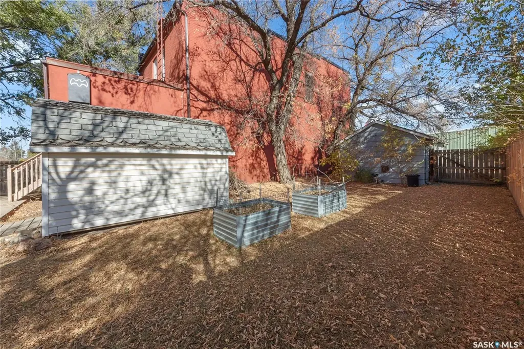 1002 9th Street Perdue SK S0K 3C0