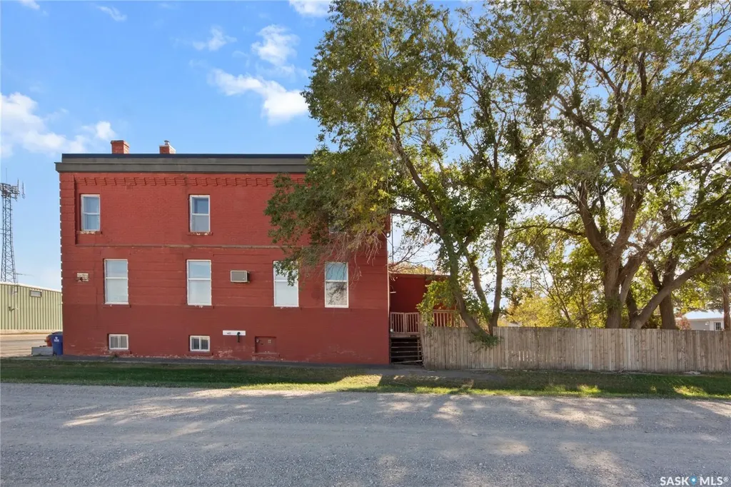 1002 9th Street Perdue SK S0K 3C0