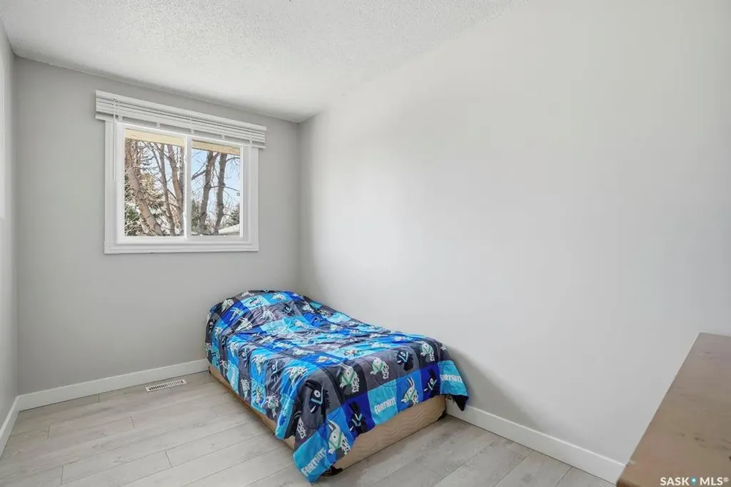 38 Cartier Crescent Saskatoon SK S7L 4L7